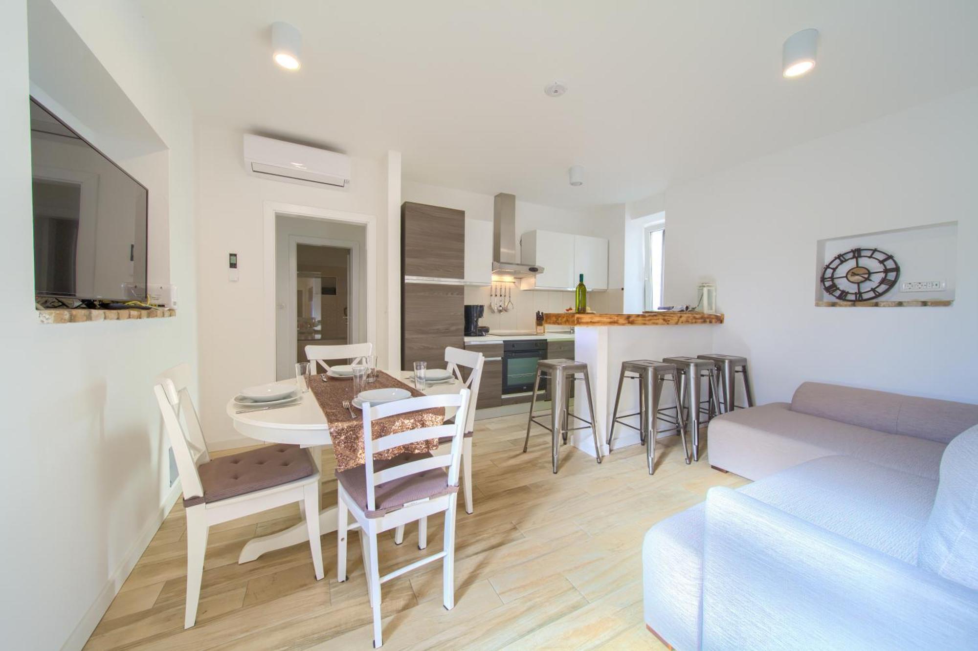 Apartment Old Town Mariolina Krk Town Bagian luar foto