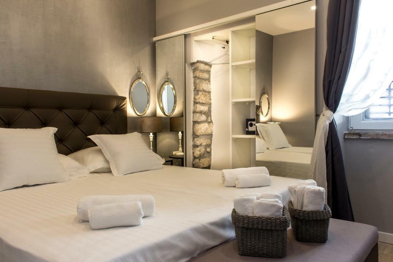 Apartment Old Town Mariolina Krk Town Bagian luar foto
