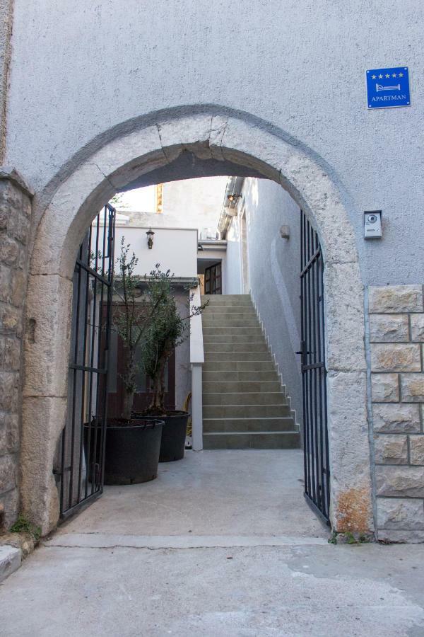 Apartment Old Town Mariolina Krk Town Bagian luar foto