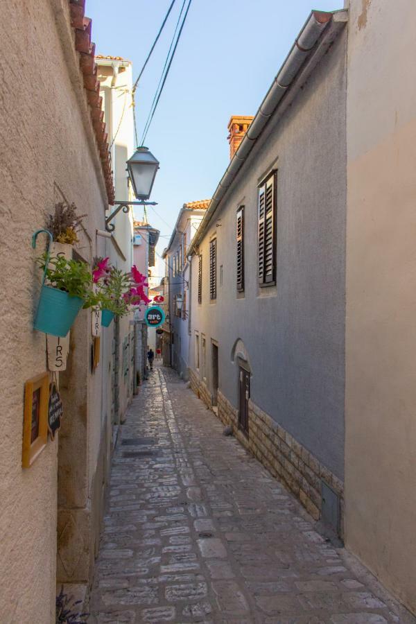 Apartment Old Town Mariolina Krk Town Bagian luar foto